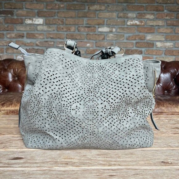 Violet Ray Faux Suede Laser Cut Gray Tote Bag Lined Boho Chic EUC mulberryfoundr - Picture 3 of 16